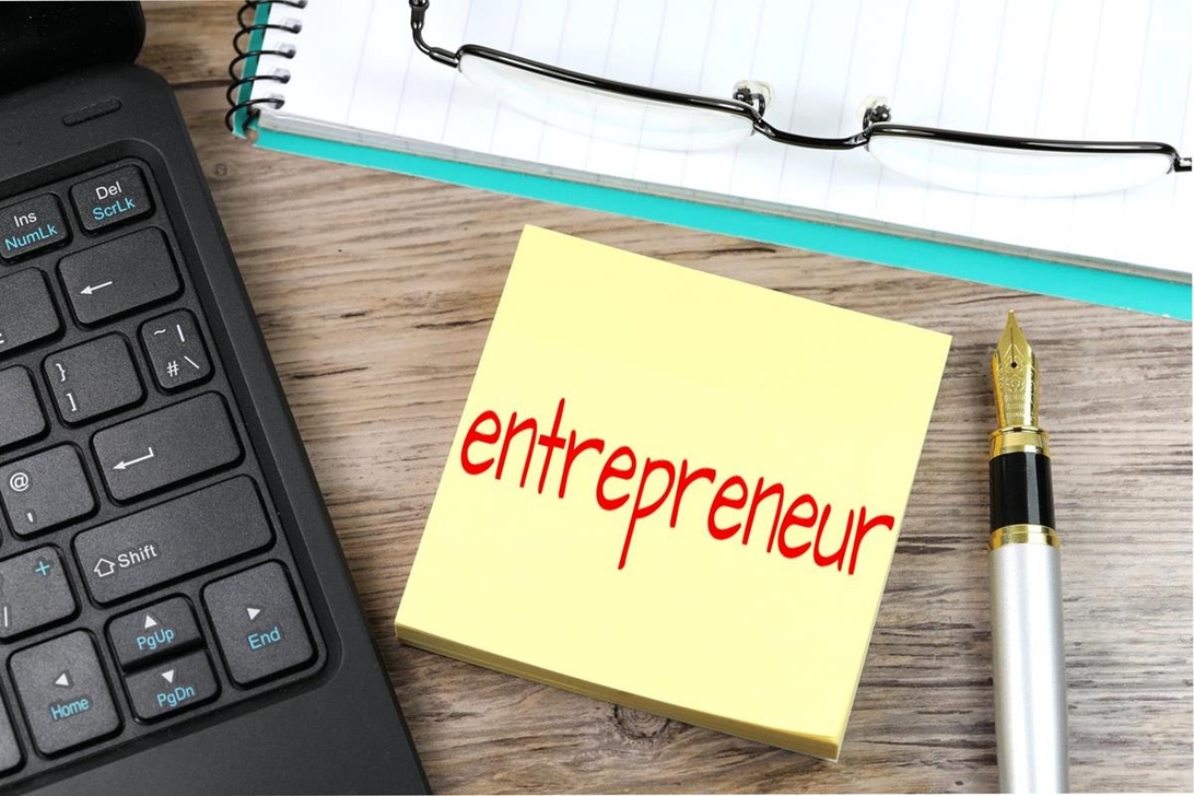 Inköp av begagnad utrustning för nystartade företag: En smart strategi för entreprenörer